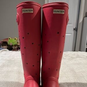 Hunter Pink Boots with Black Dots - Cutest EVER!